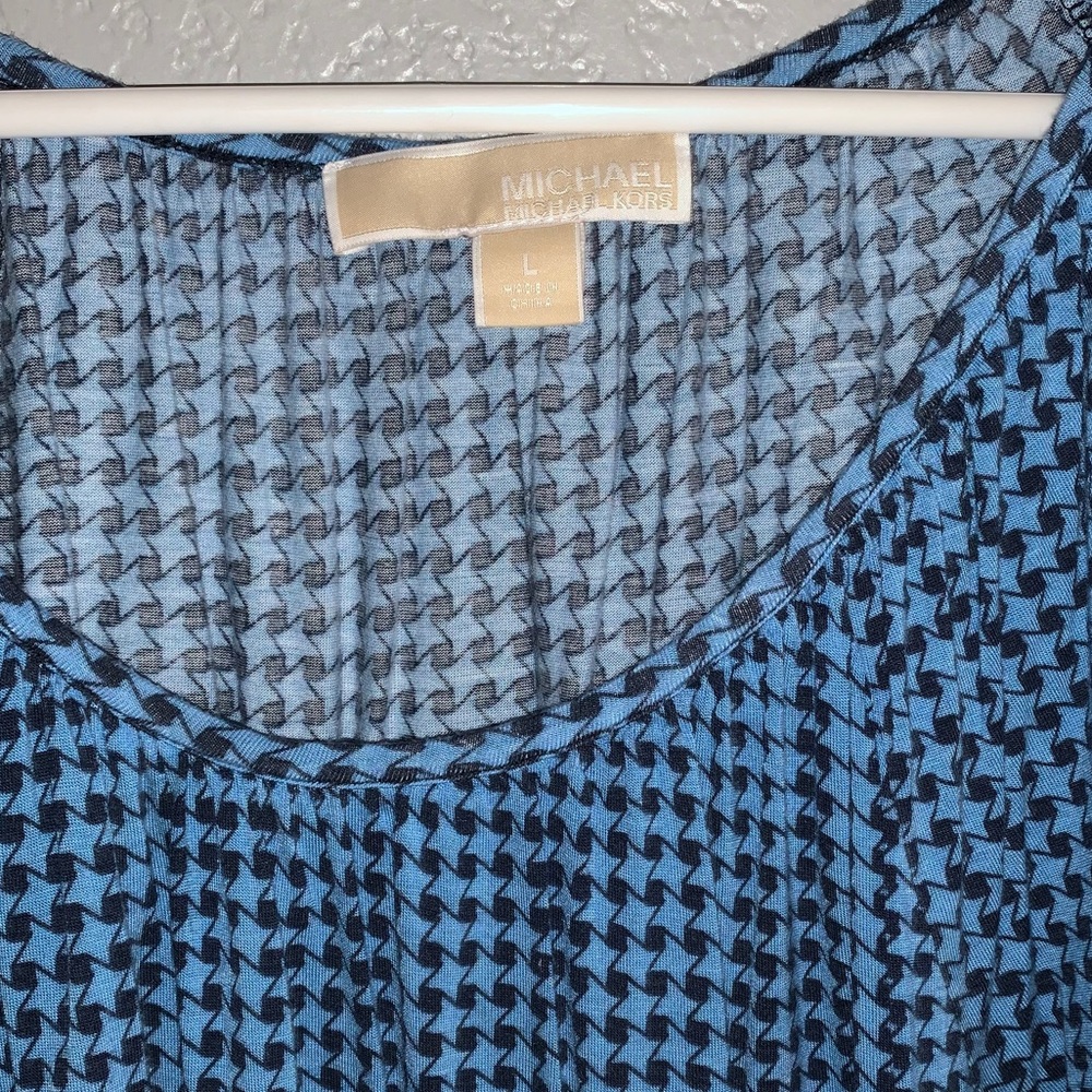 Micheal Kors blue houndstooth top women’s large